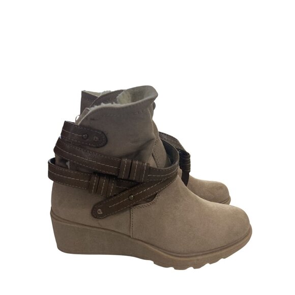 Joe Boxer Women's Size 8 Taupe Faux Suede Wedge Heel Ankle Boots shoes NWT - Picture 4 of 8